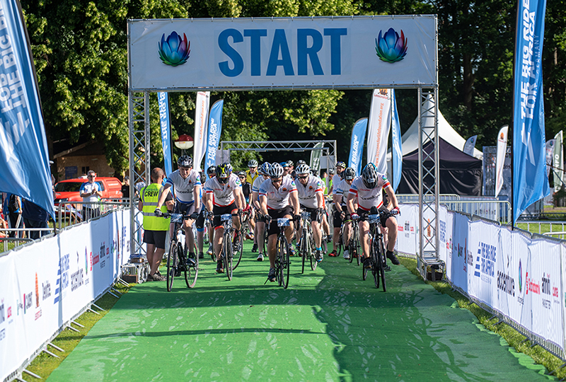 Big-Ride-4-Africa_cyclists-start